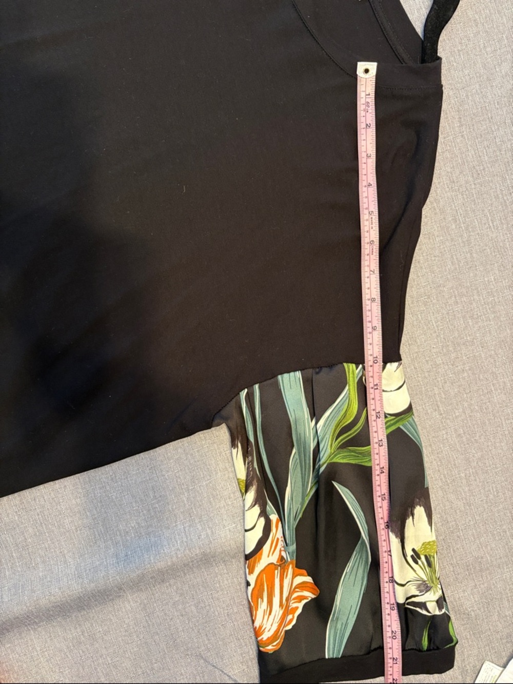 Alembika Black cotton top with Floral silky Sleeve Panels - Picture 8 of 8